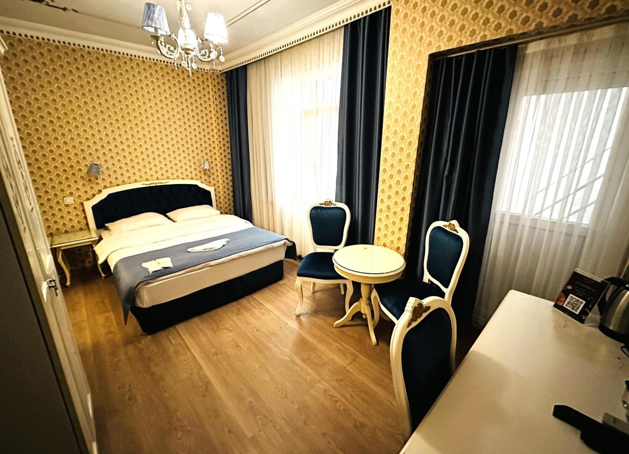 The Istanbul Alyon Hotel Taksim Exterior foto